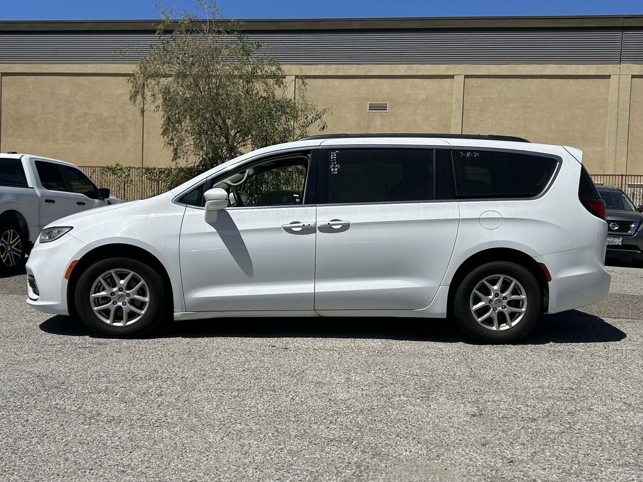 2022 Chrysler Pacifica Touring L photo 5