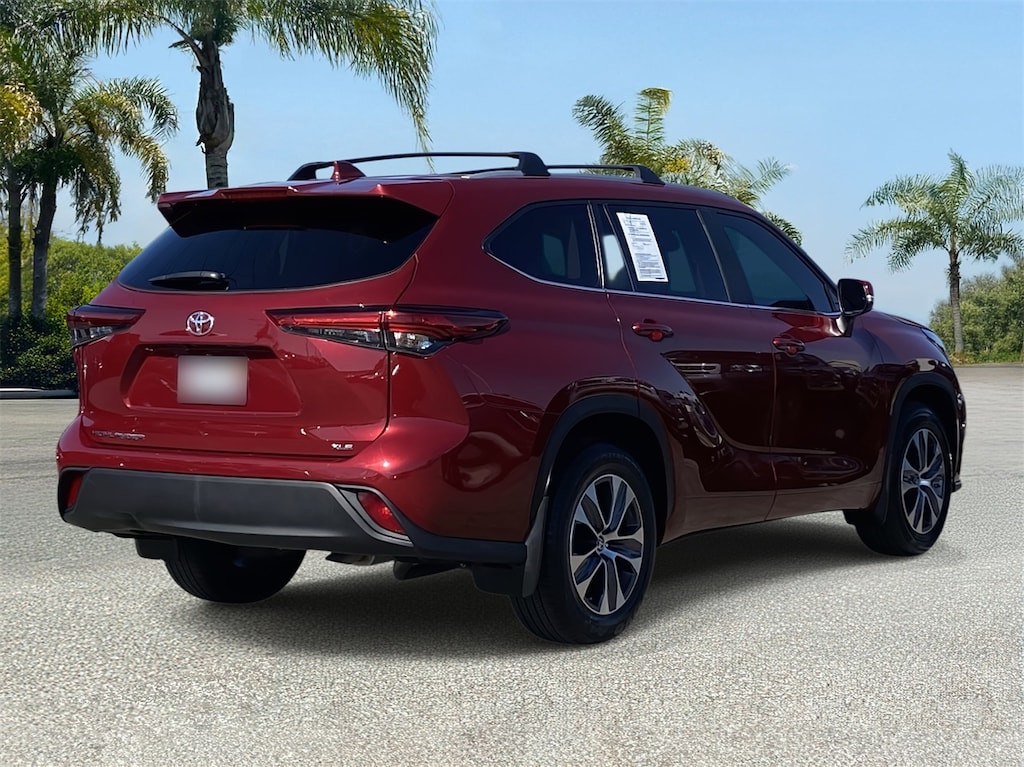 Used 2023 Toyota Highlander XLE SUV