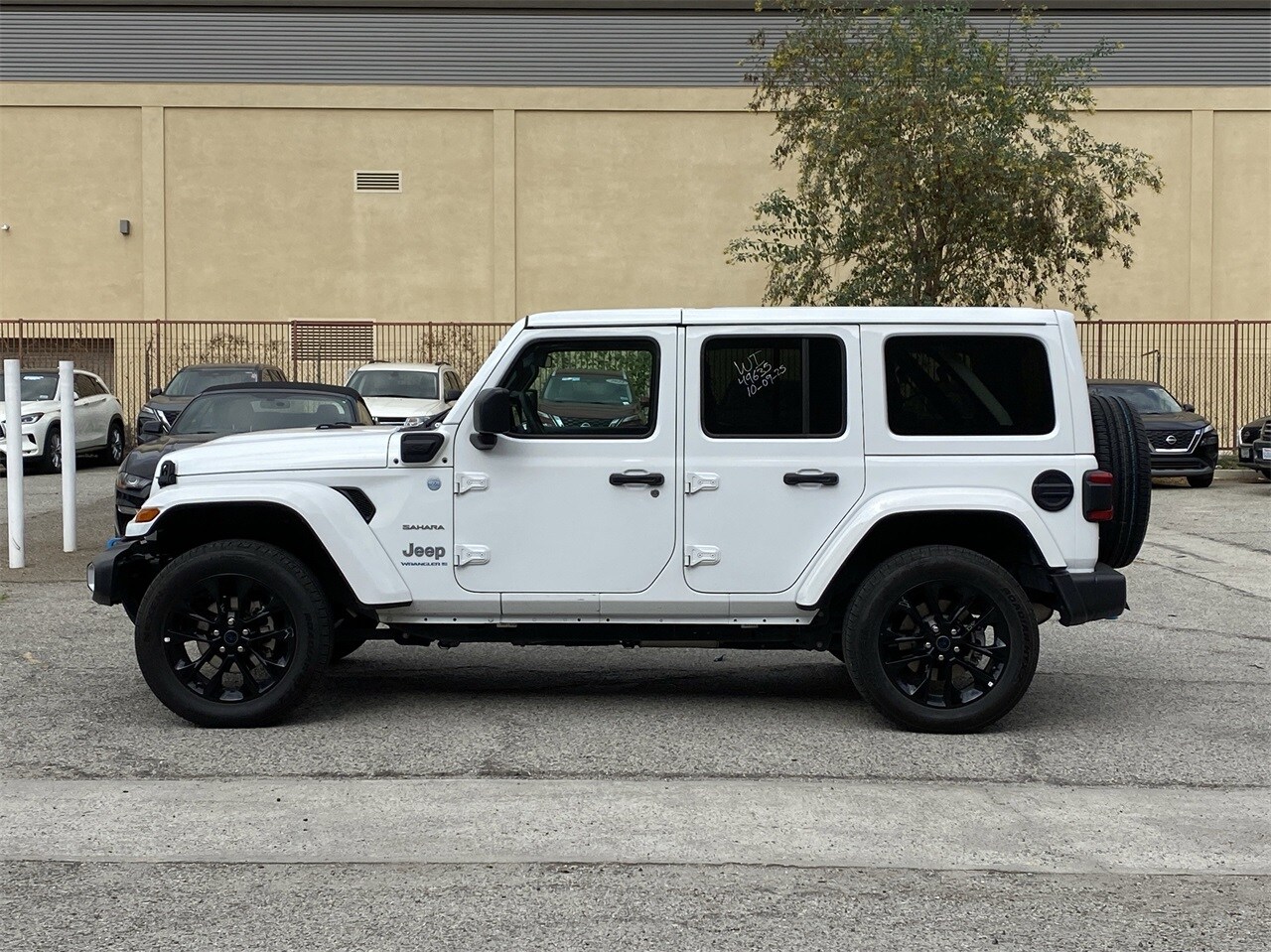 2024 Jeep Wrangler Sahara 4xe photo 3