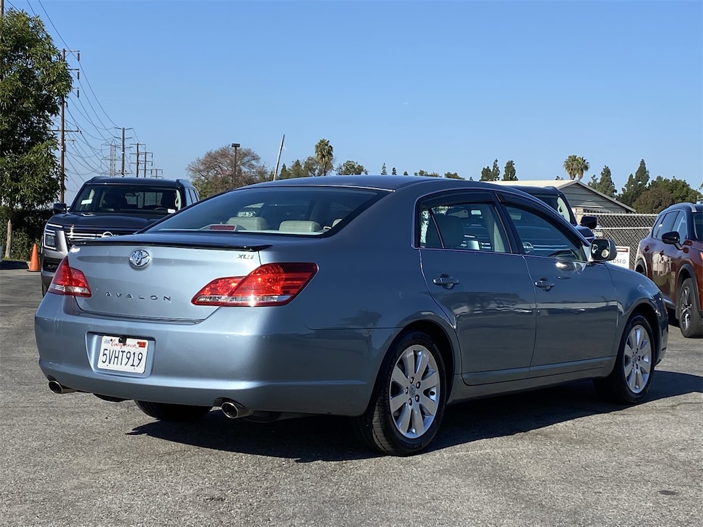 Used 2006 Toyota Avalon XLS Sedan