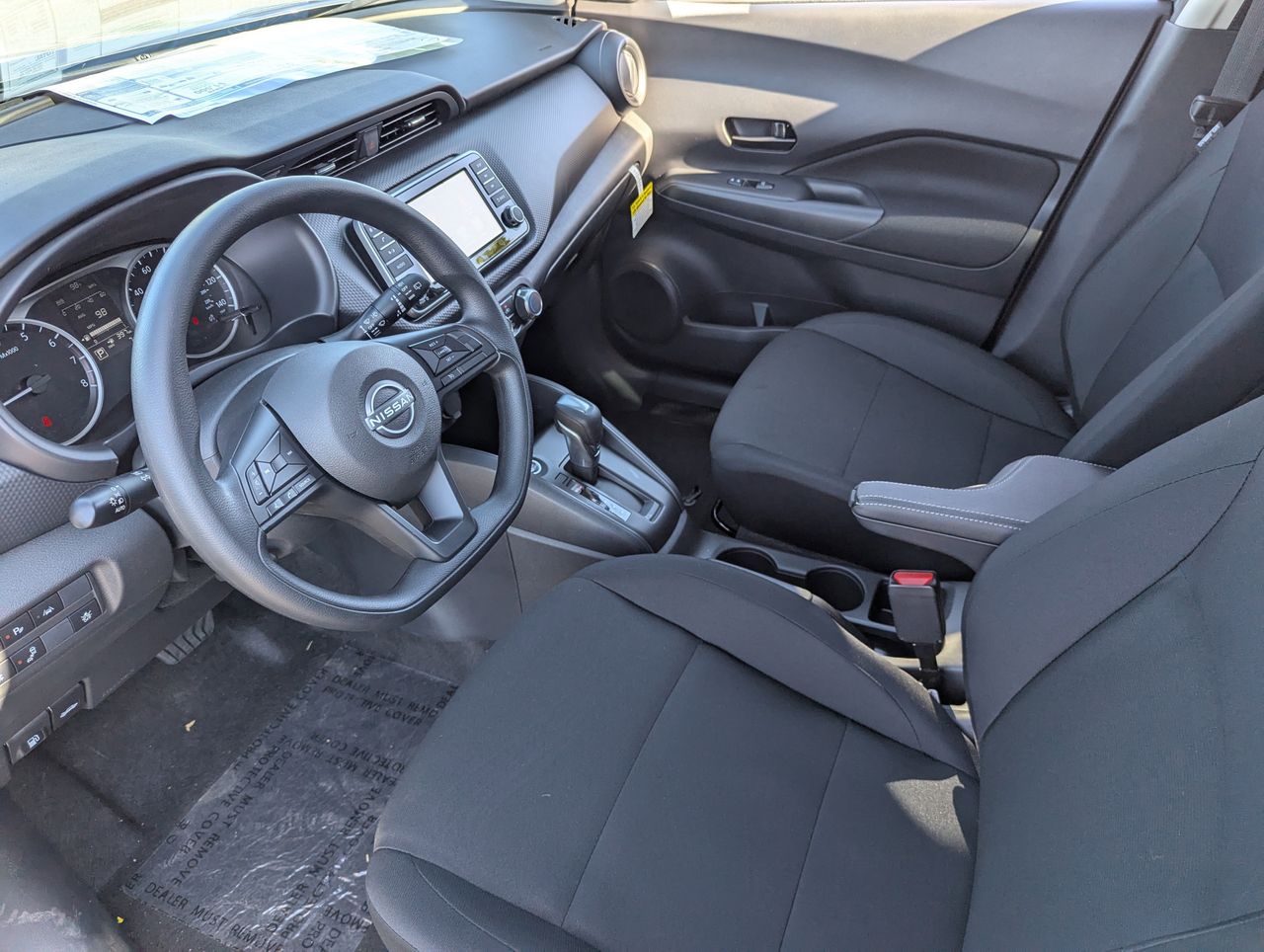 2025 Nissan KICKS PLAY Base - Photo 8