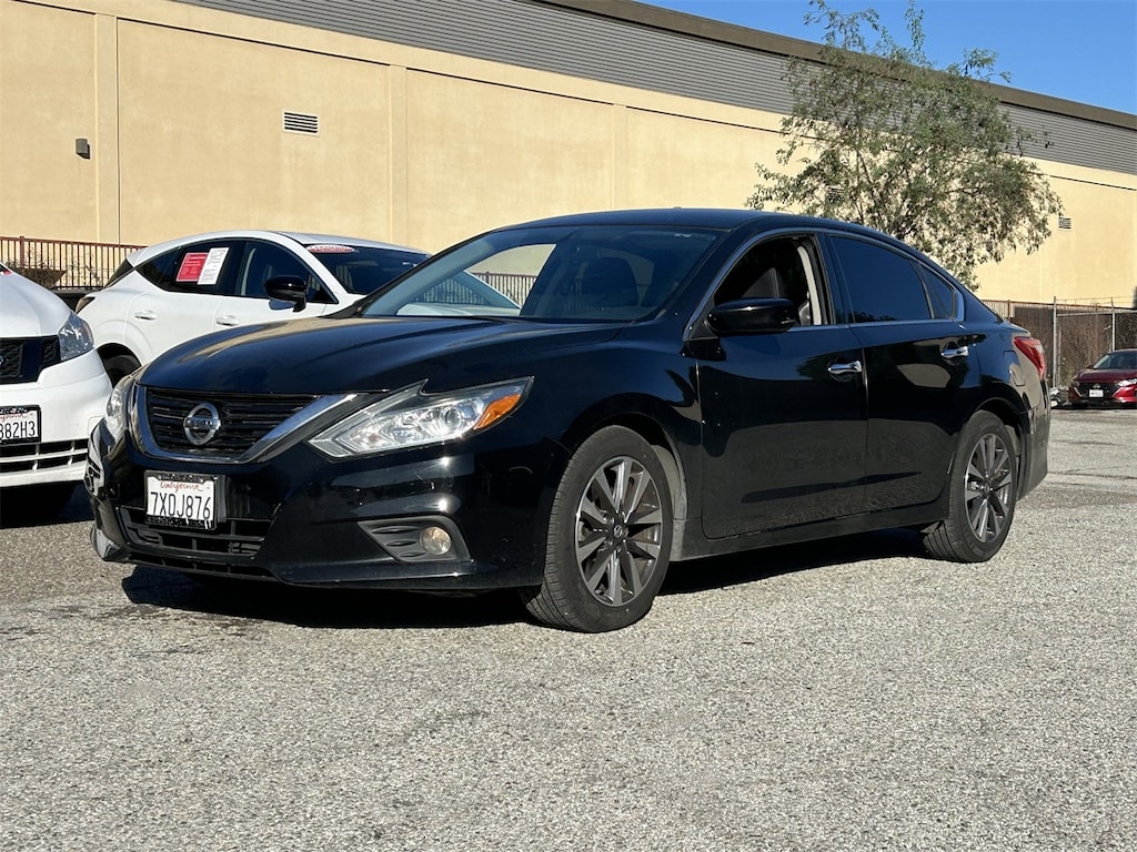 Certified 2017 Nissan Altima 2.5 SV Sedan
