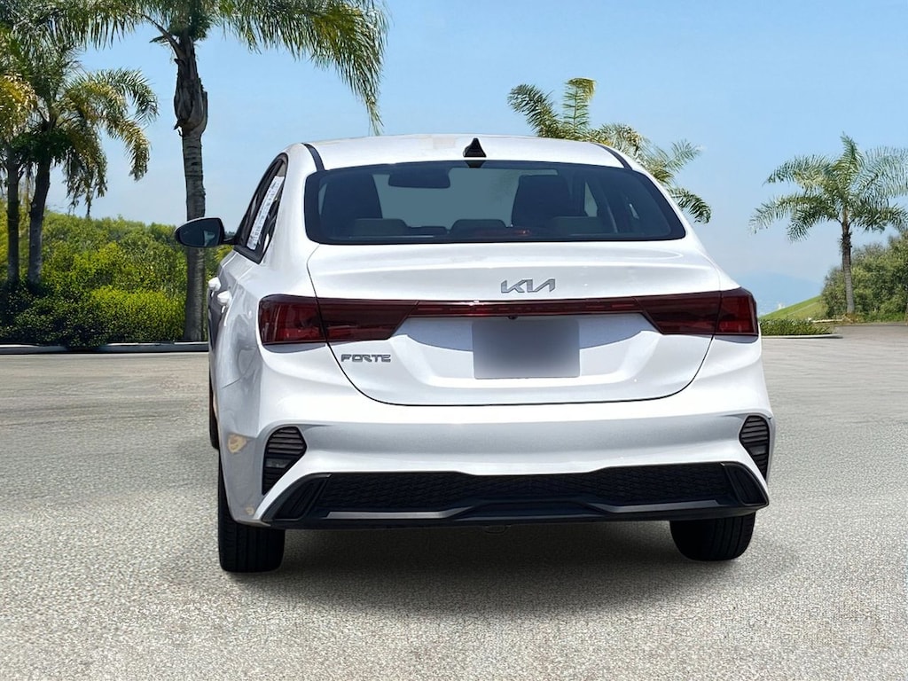 Used 2024 Kia Forte LXS Sedan