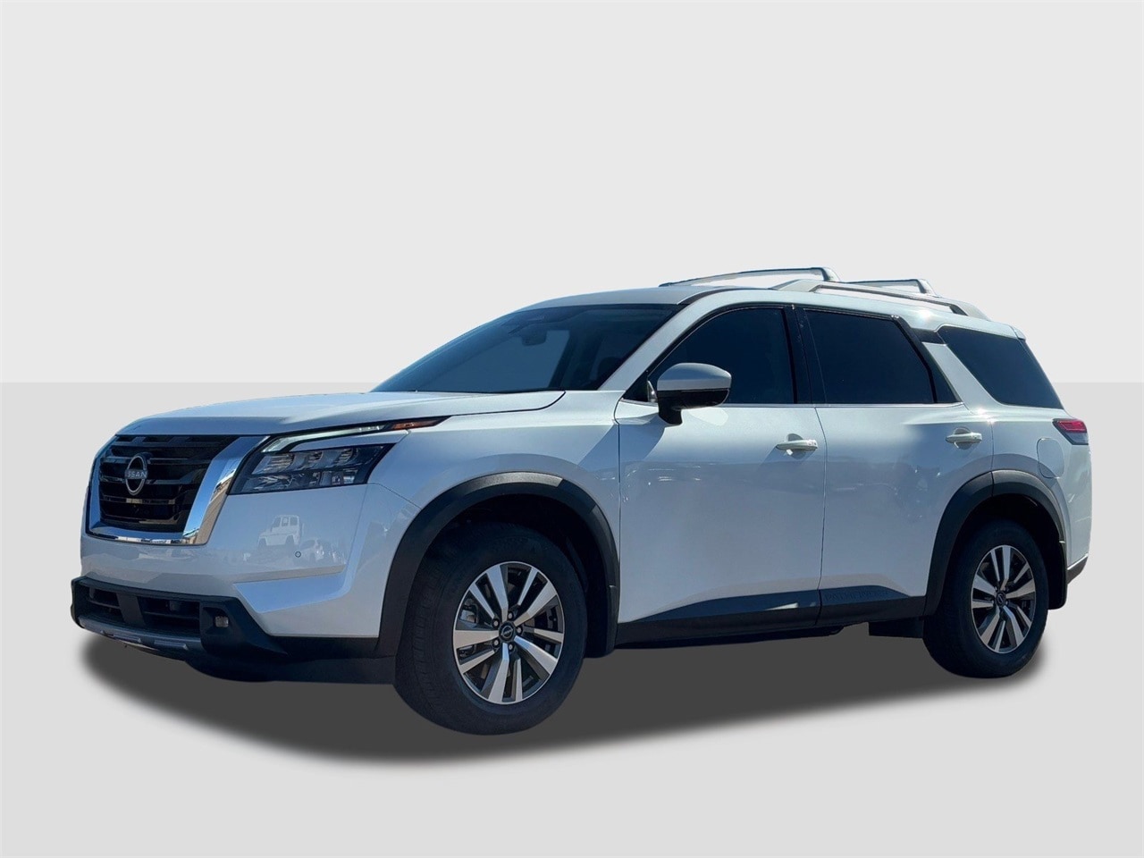 2025 Nissan Pathfinder SL's photo