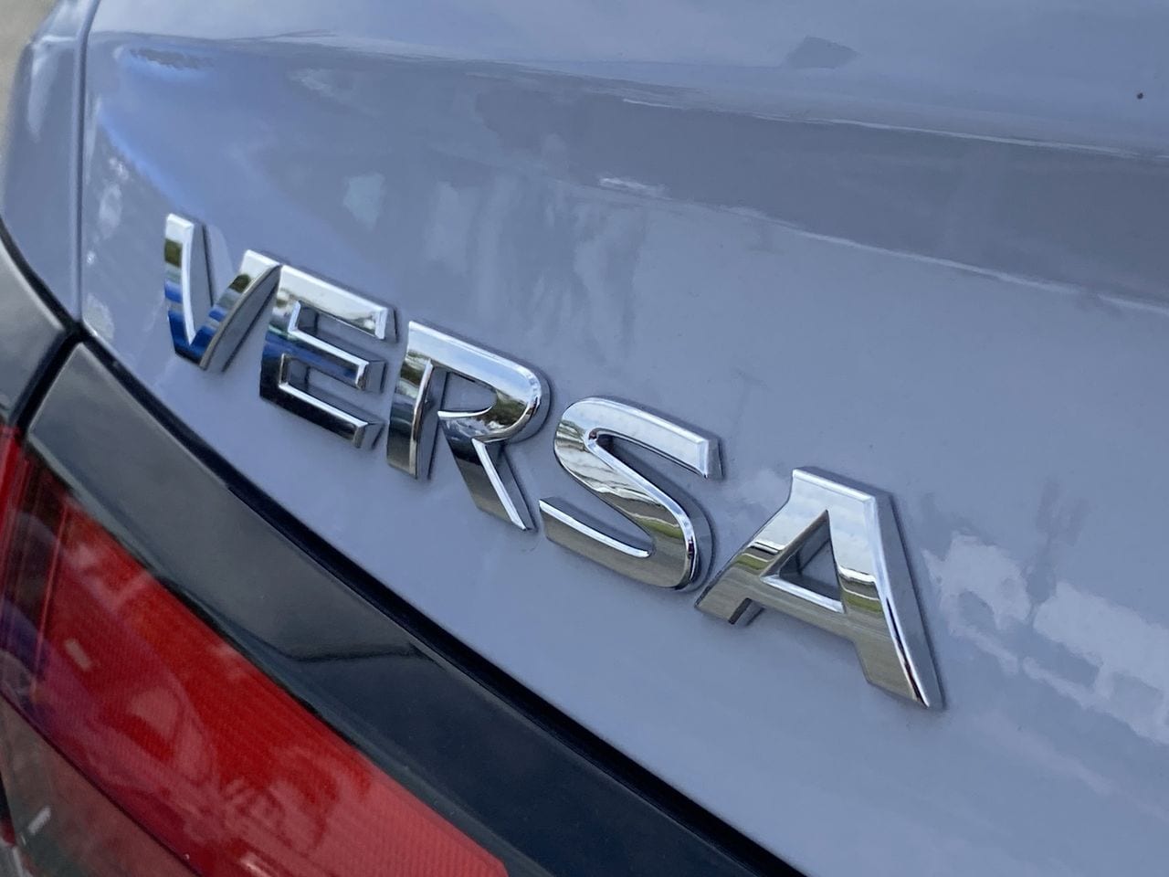 2025 Nissan Versa 1.6 SV photo 5