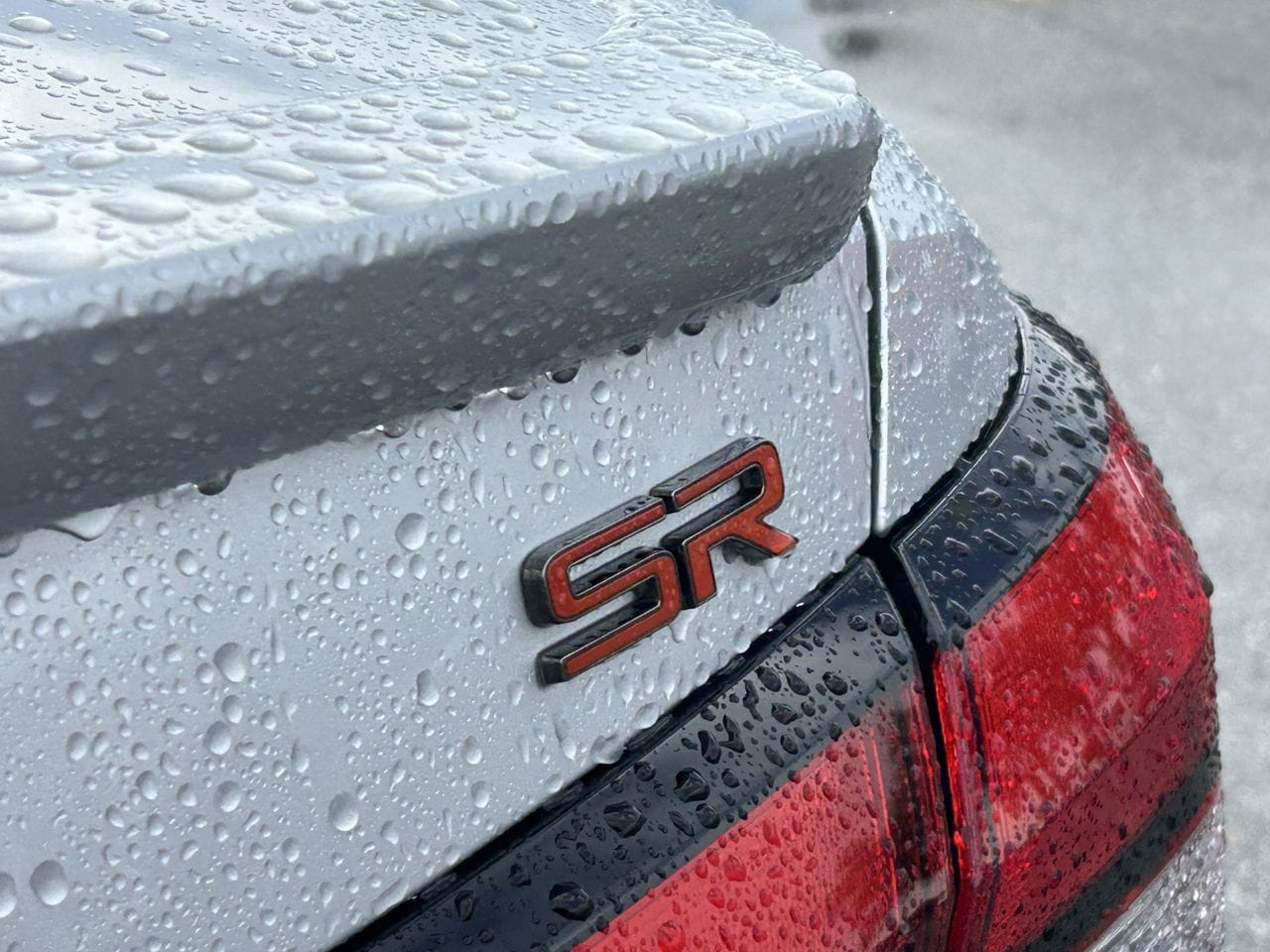 2025 Nissan Versa 1.6 SR photo 6