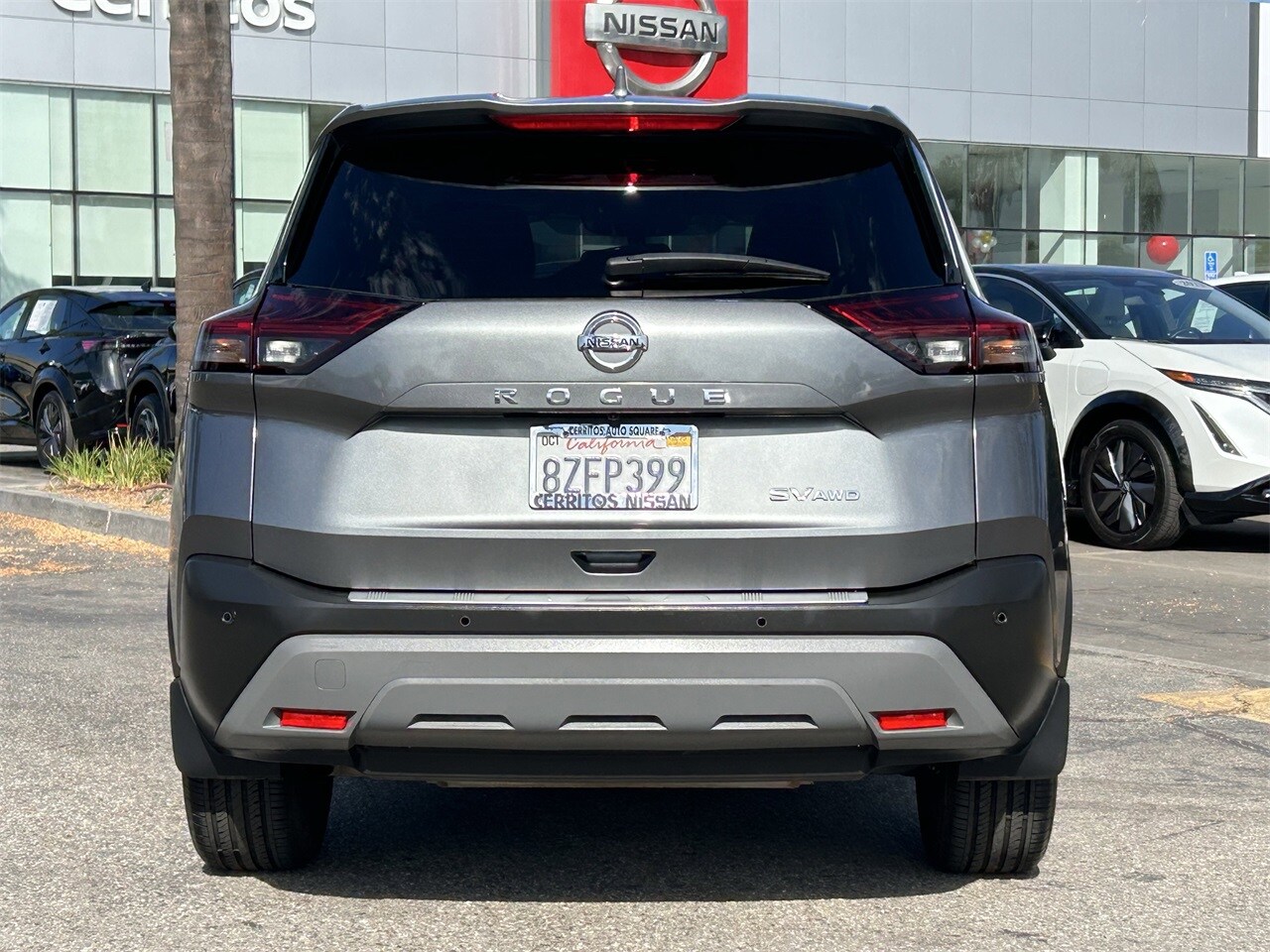 2021 Nissan Rogue SV photo 3