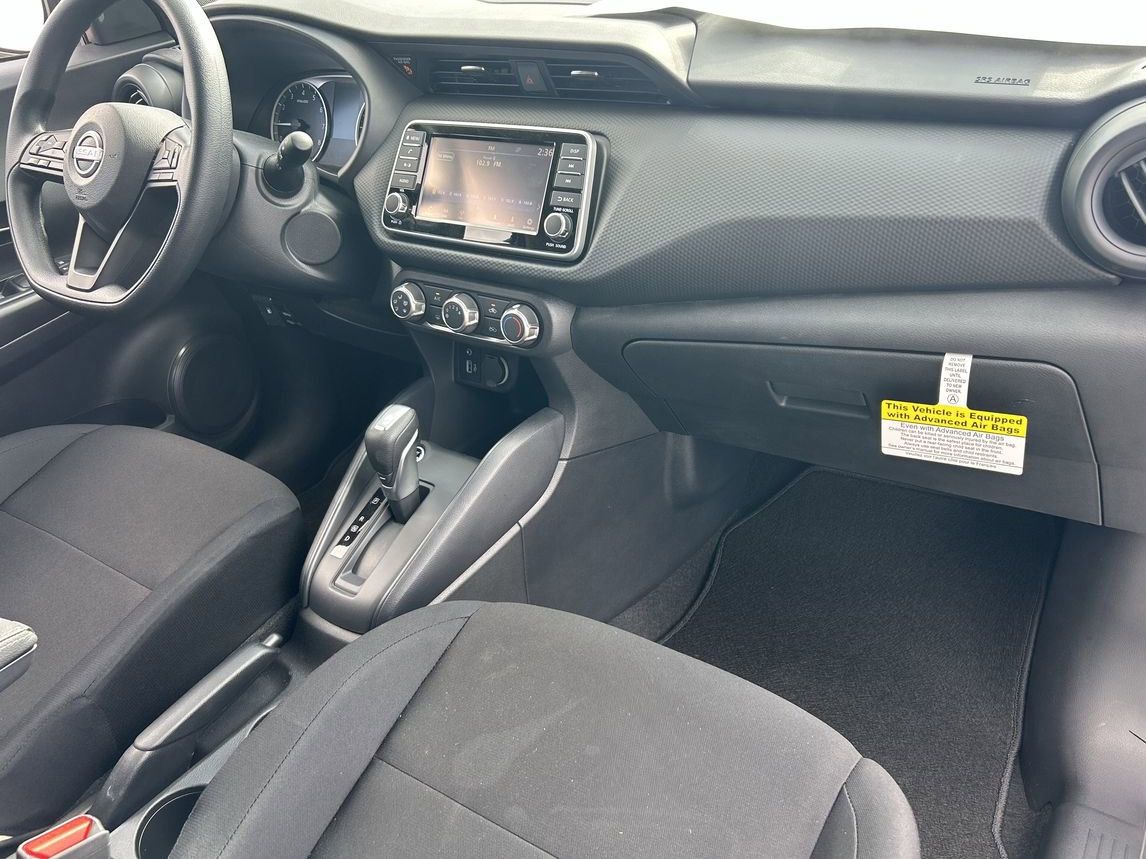 2025 Nissan KICKS PLAY Base - Photo 13