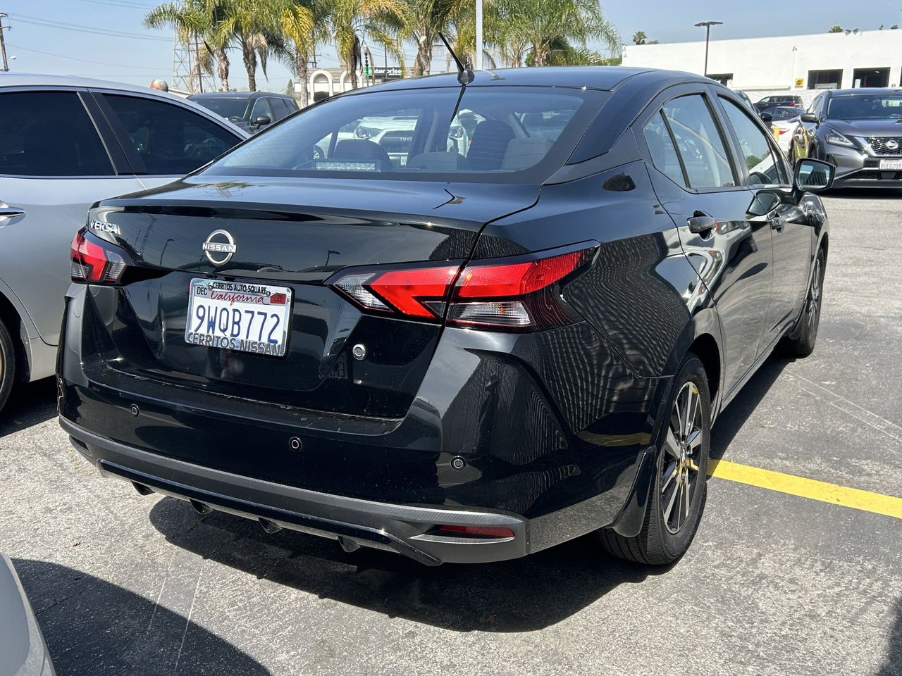 2025 Nissan Versa 1.6 S photo 6