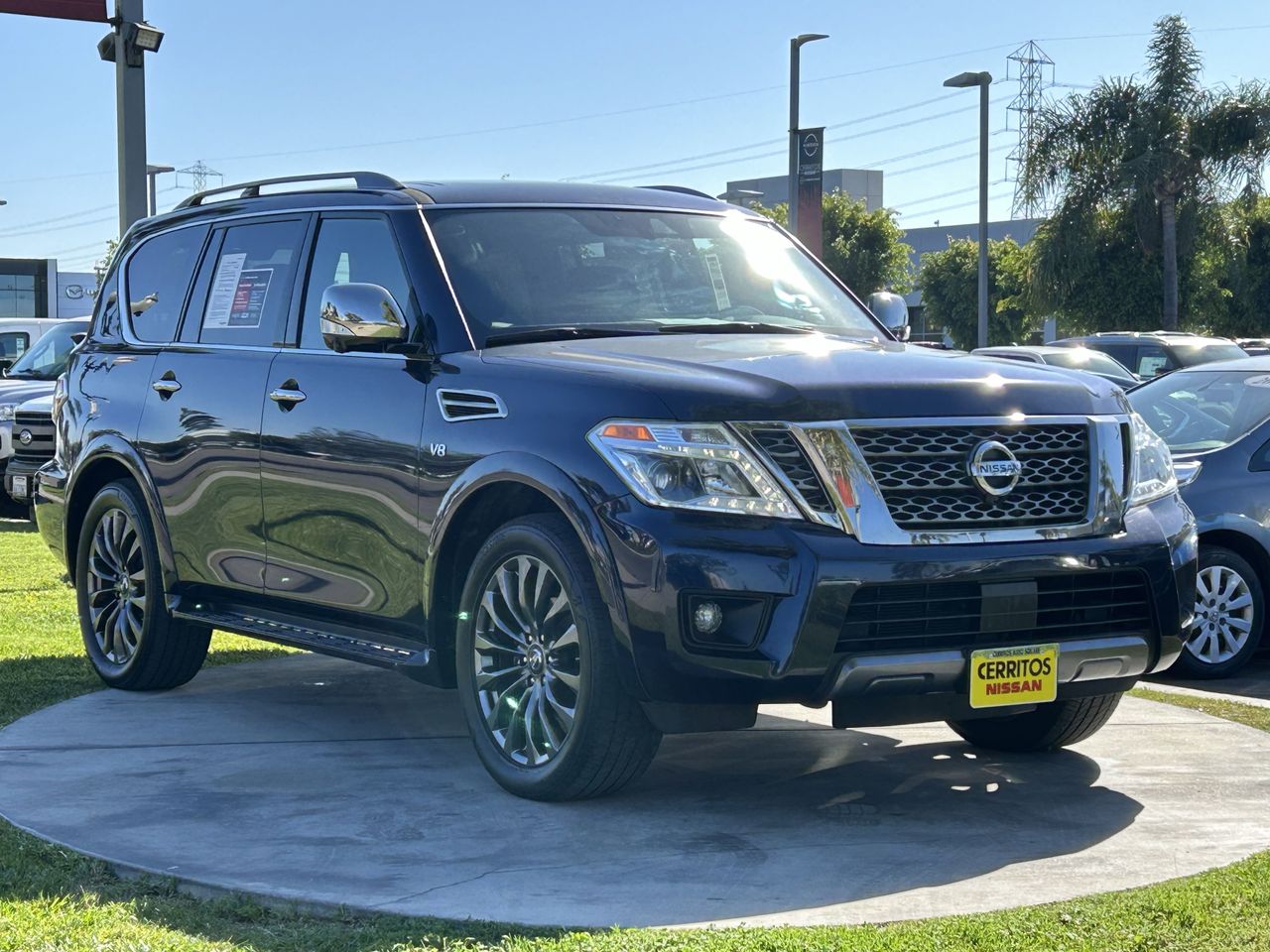 2020 Nissan Armada Platinum photo 2