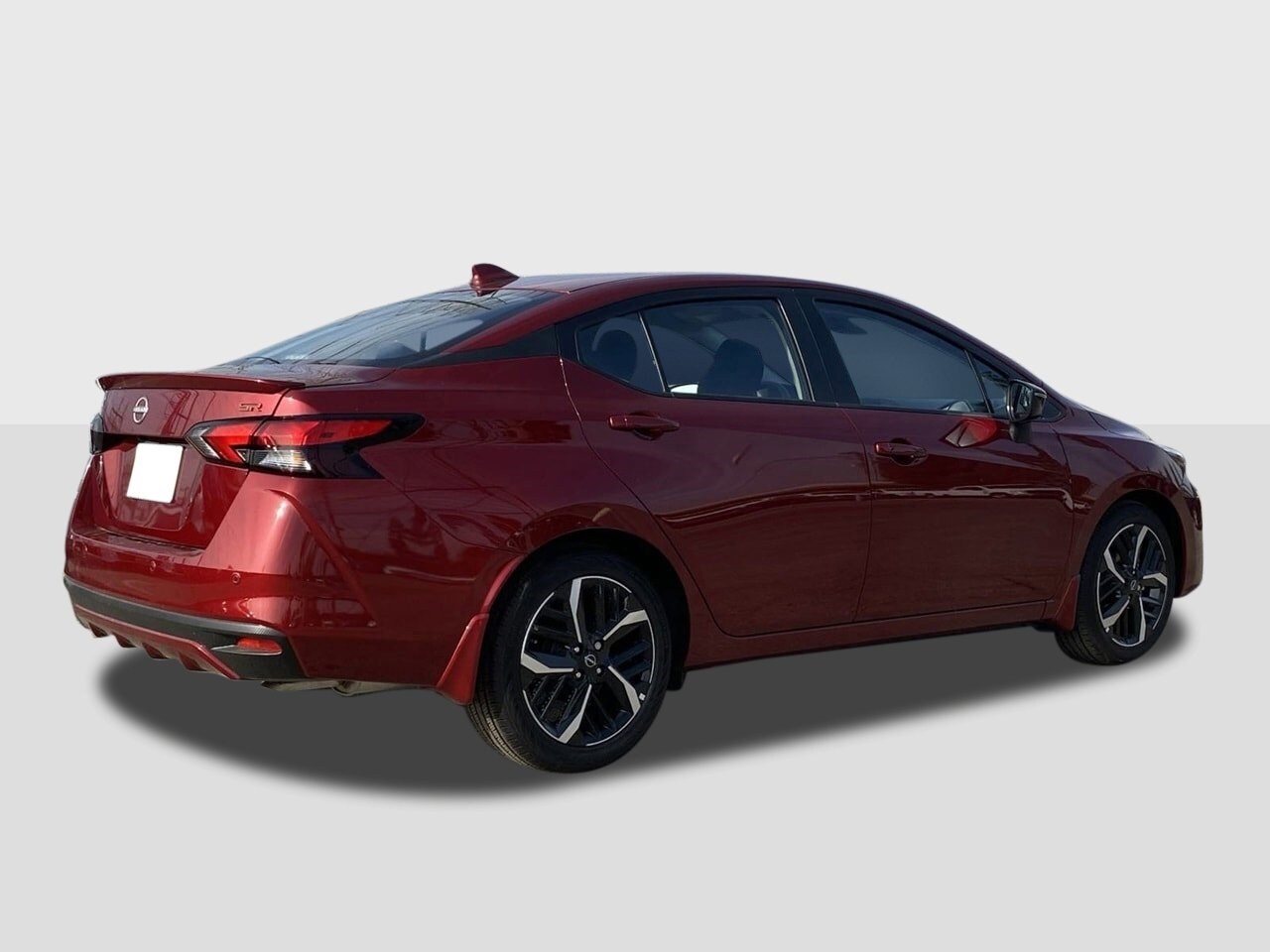 2025 Nissan Versa SR photo 4