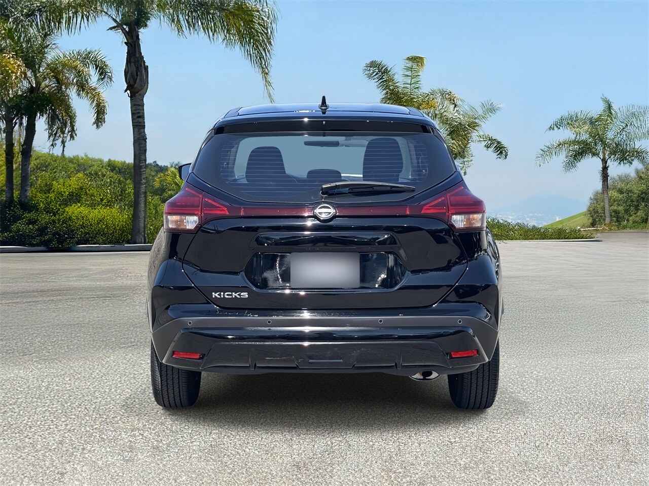 2024 Nissan Kicks S photo 2