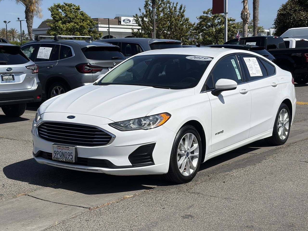 2019 Ford Fusion SE's photo