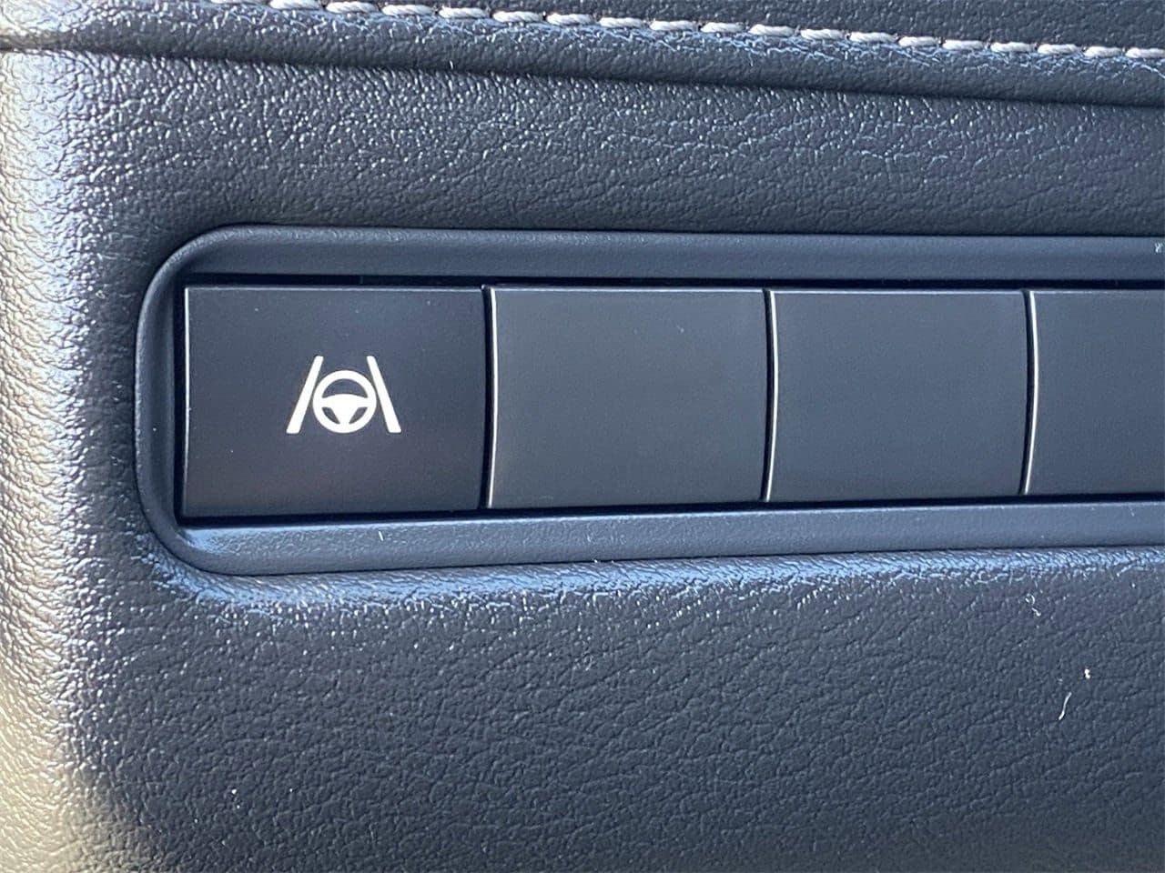 2026 Nissan Armada SV - Photo 21
