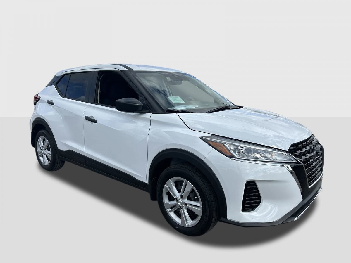 2025 Nissan Kicks Play S photo 4
