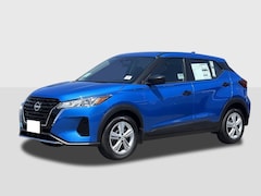2025 Nissan Kicks Play S SUV