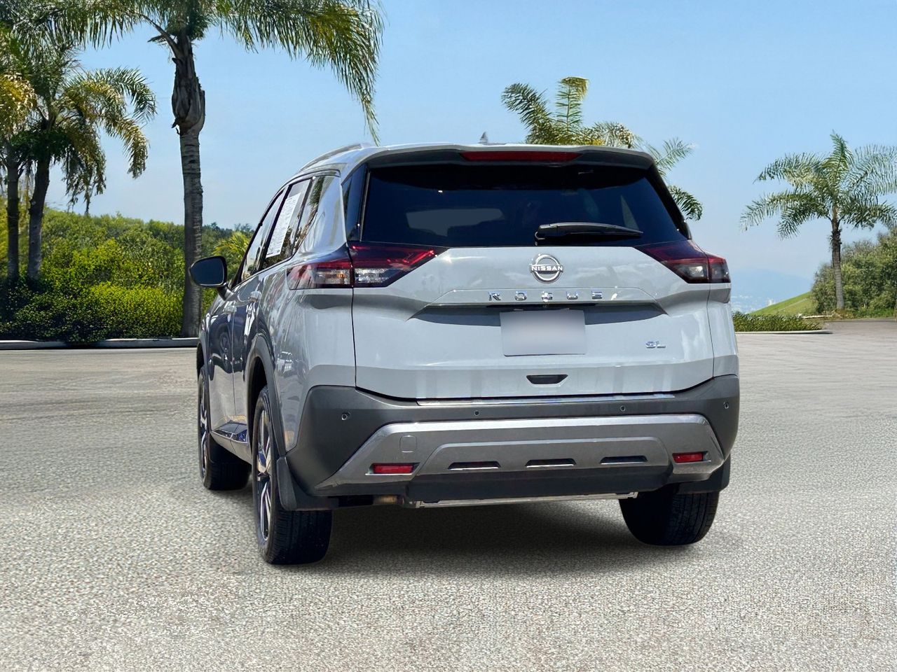 2023 Nissan Rogue SL photo 2