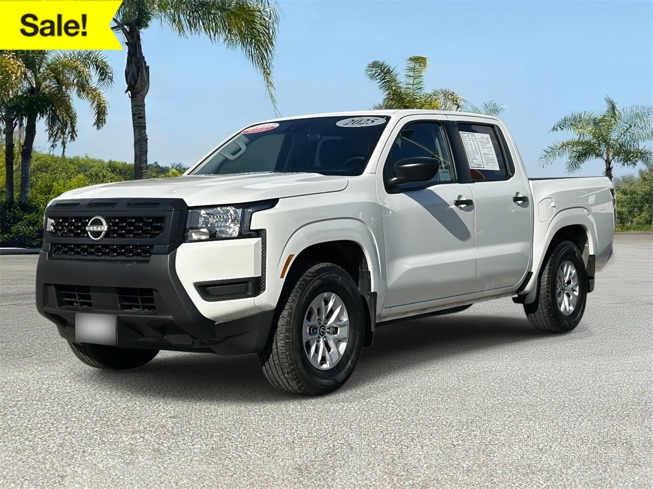 2025 Nissan Frontier S's photo