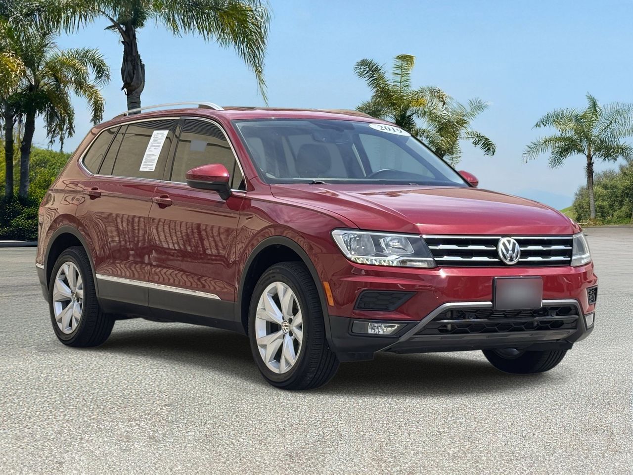 2019 Volkswagen Tiguan 2.0T SEL photo 5