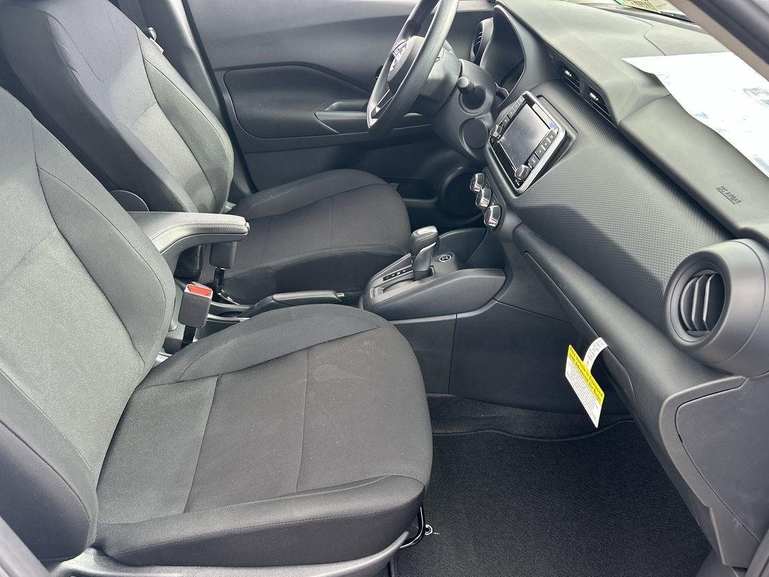 2025 Nissan KICKS PLAY Base - Photo 12