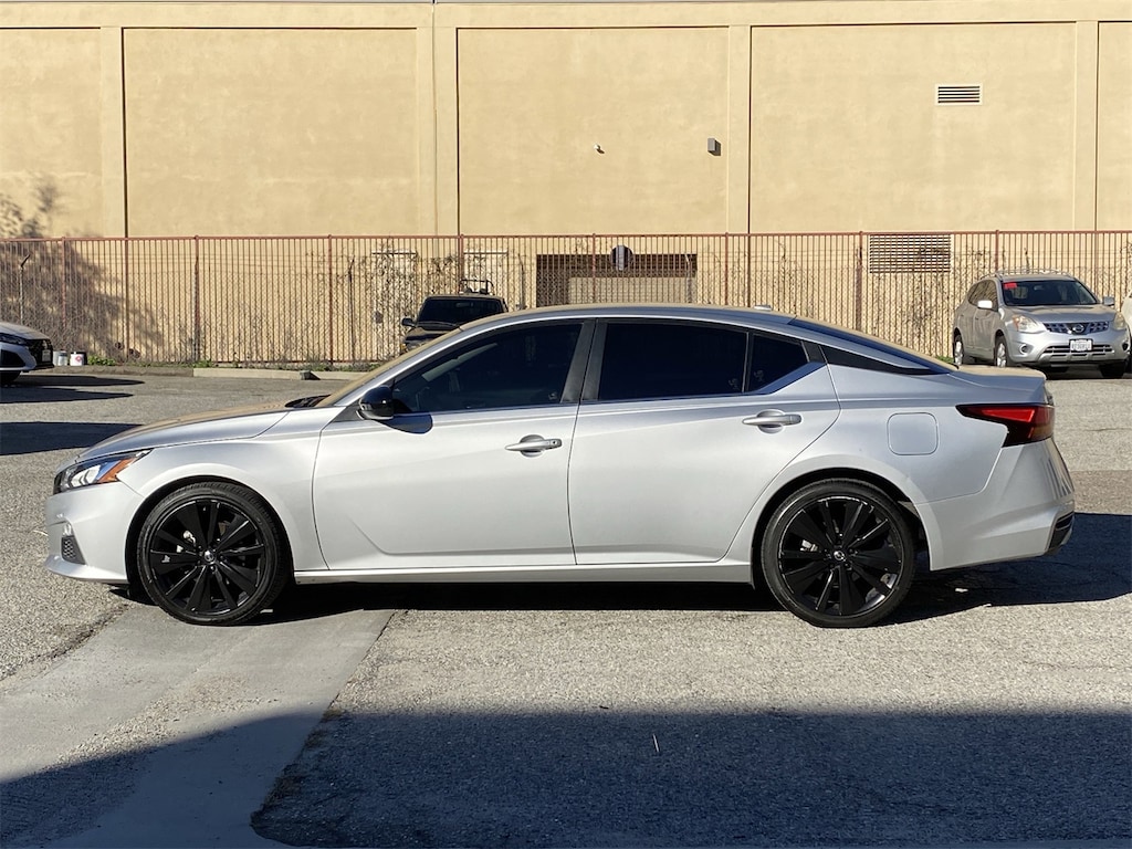 Used 2022 Nissan Altima 2.5 SR Sedan