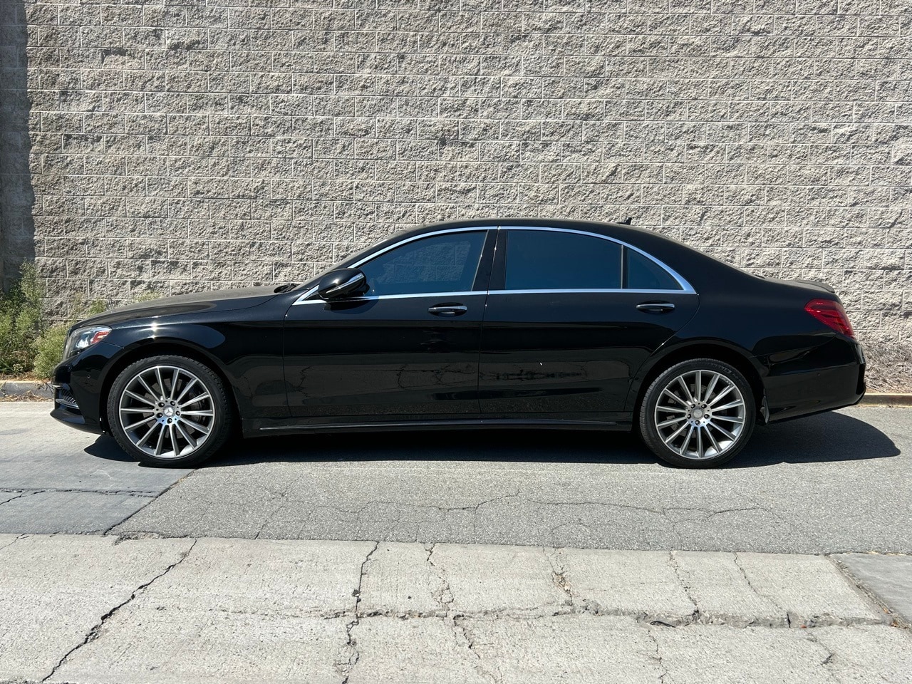 Used 2017 Mercedes-Benz S-Class S550 with VIN WDDUG8CB4HA295110 for sale in Cerritos, CA