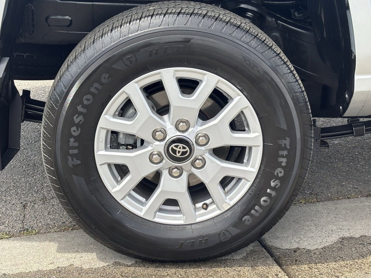 2024 Toyota Tacoma SR photo 3