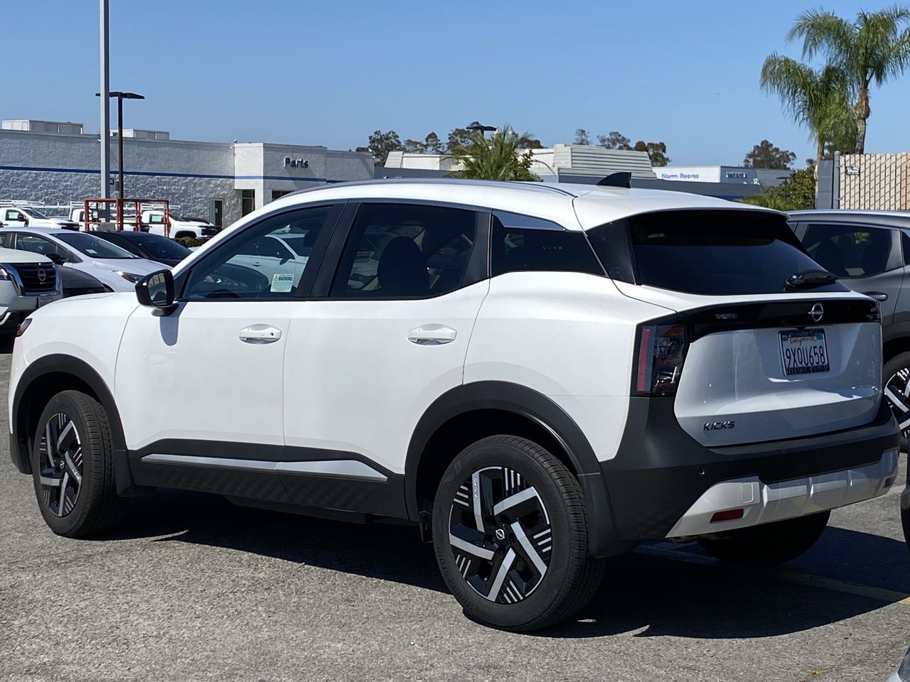 2026 Nissan KICKS SV | CarEdge | CarEdge