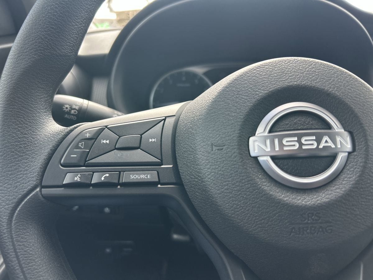 2025 Nissan KICKS PLAY Base - Photo 25