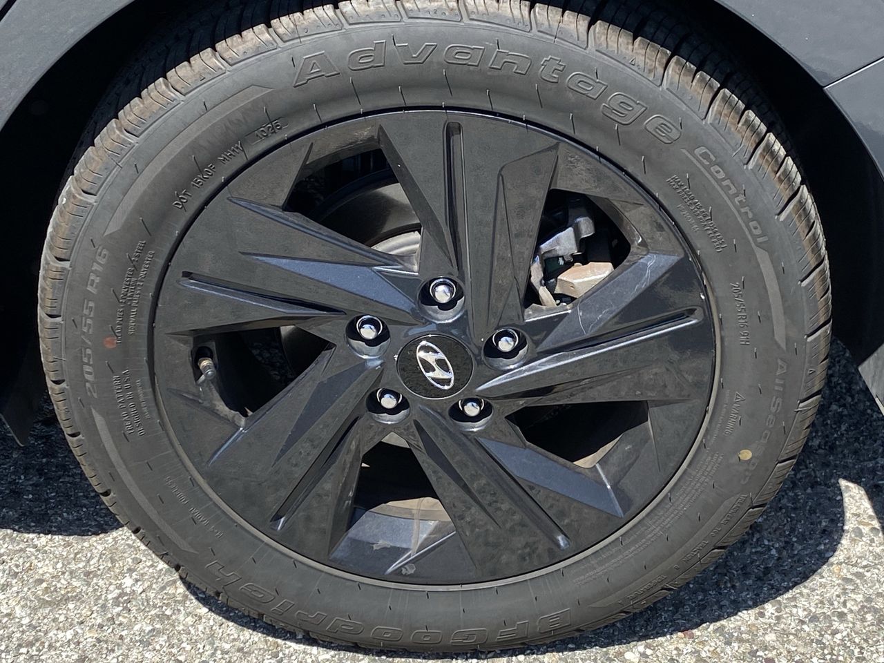 2023 Hyundai Elantra HEV Blue photo 6