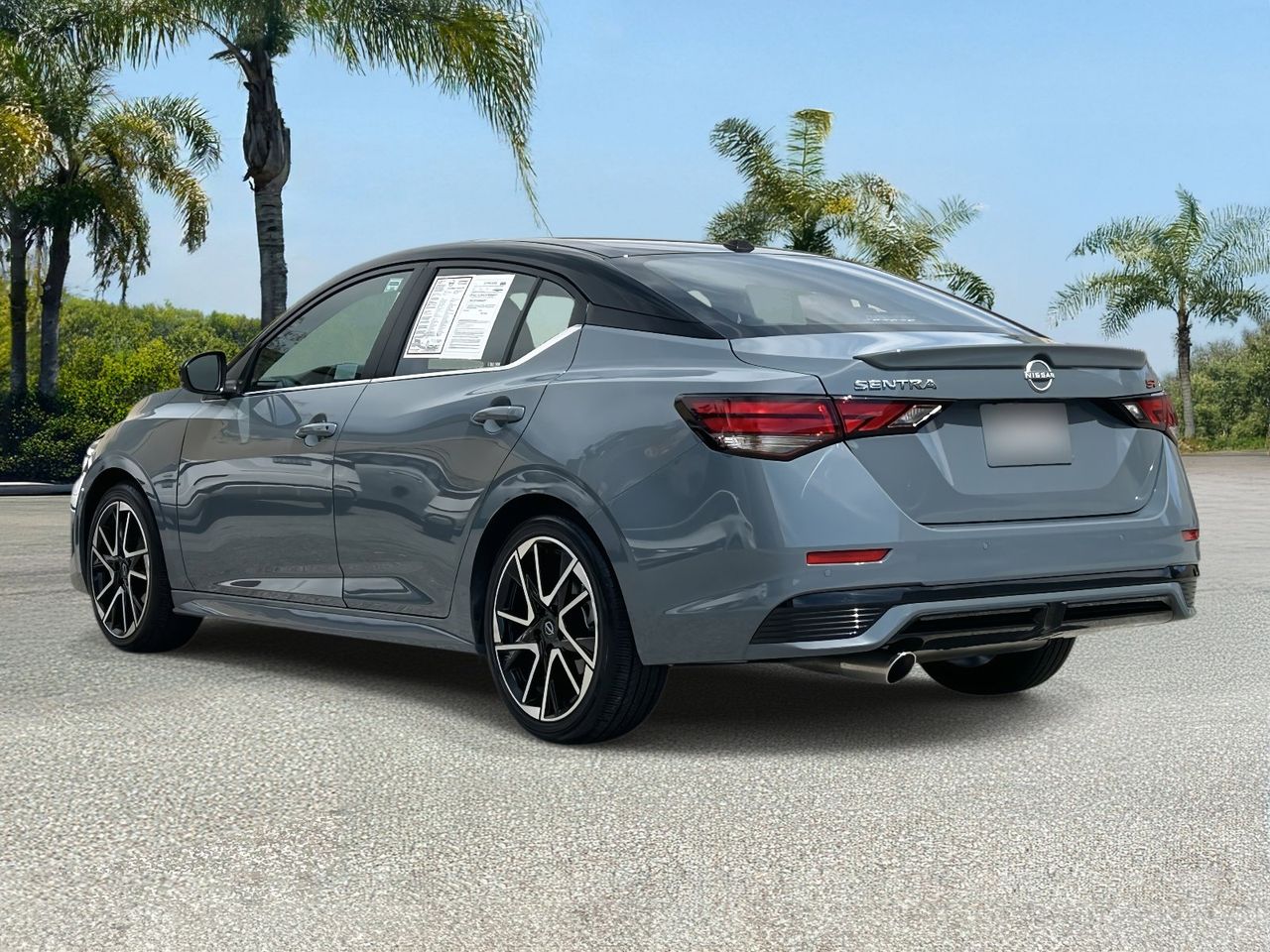 2025 Nissan Sentra SR photo 2