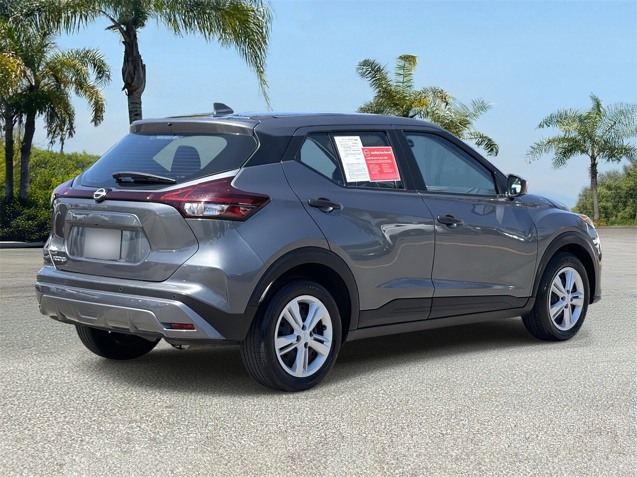 2024 Nissan Kicks S photo 3