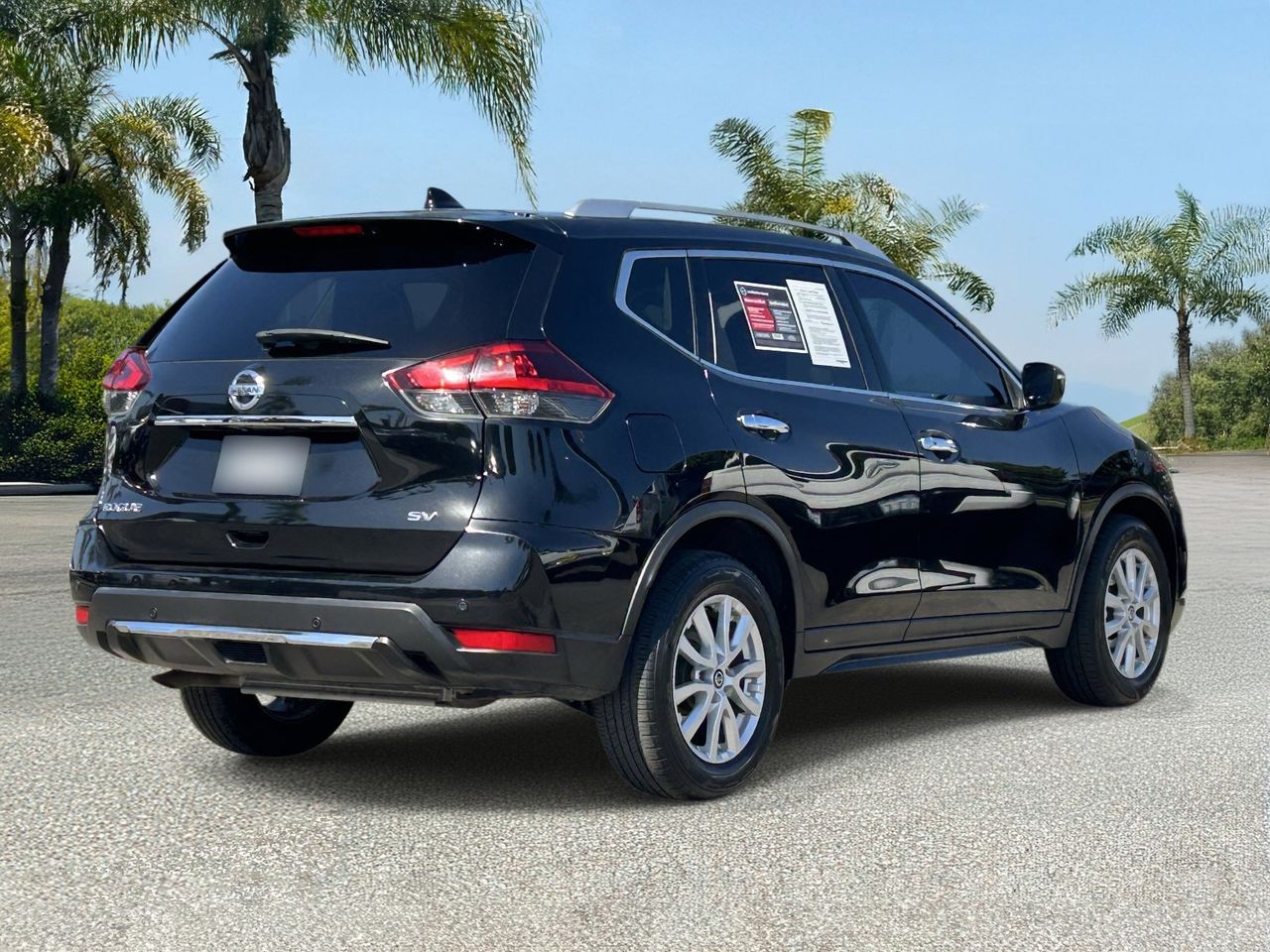 2019 Nissan Rogue SV photo 4