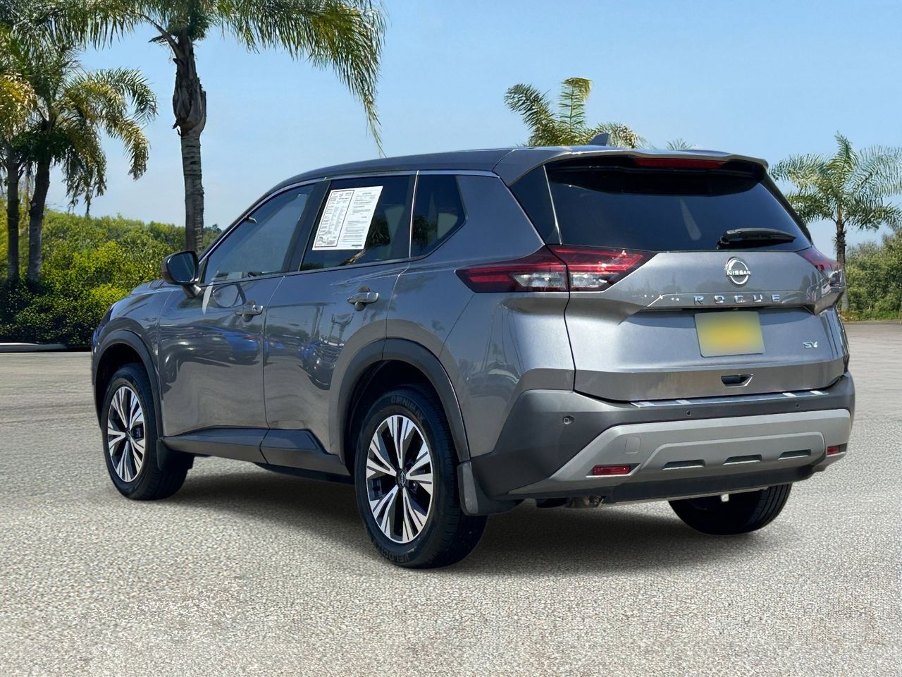 2023 Nissan Rogue SV photo 2