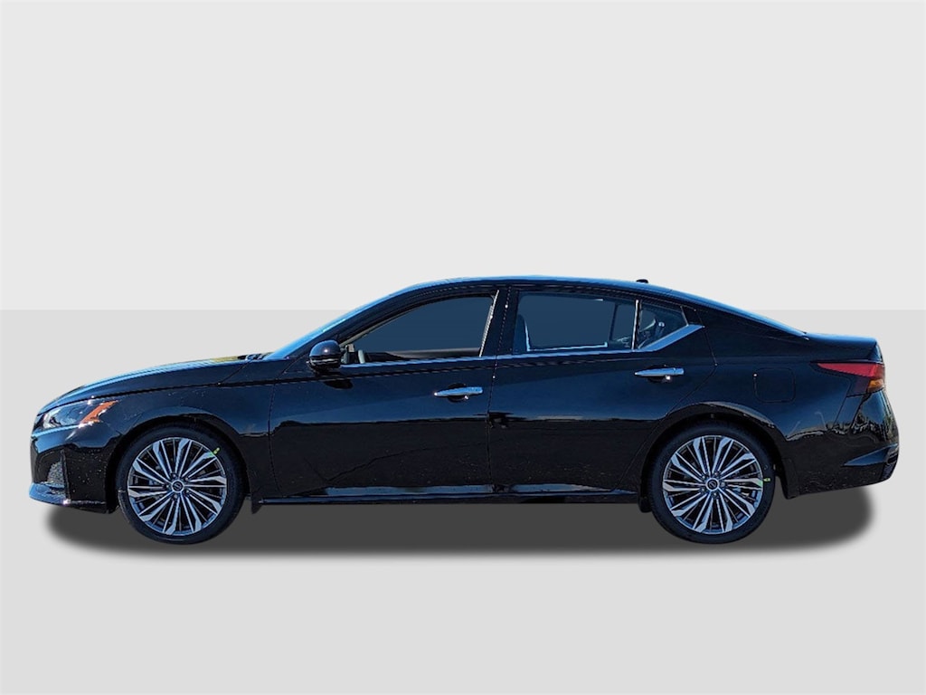 New 2025 Nissan Altima SL Sedan