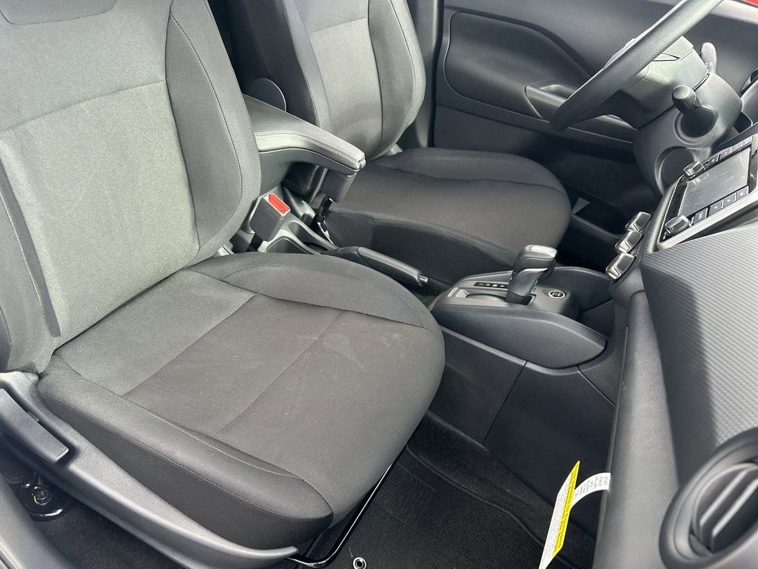 2025 Nissan KICKS PLAY Base - Photo 11