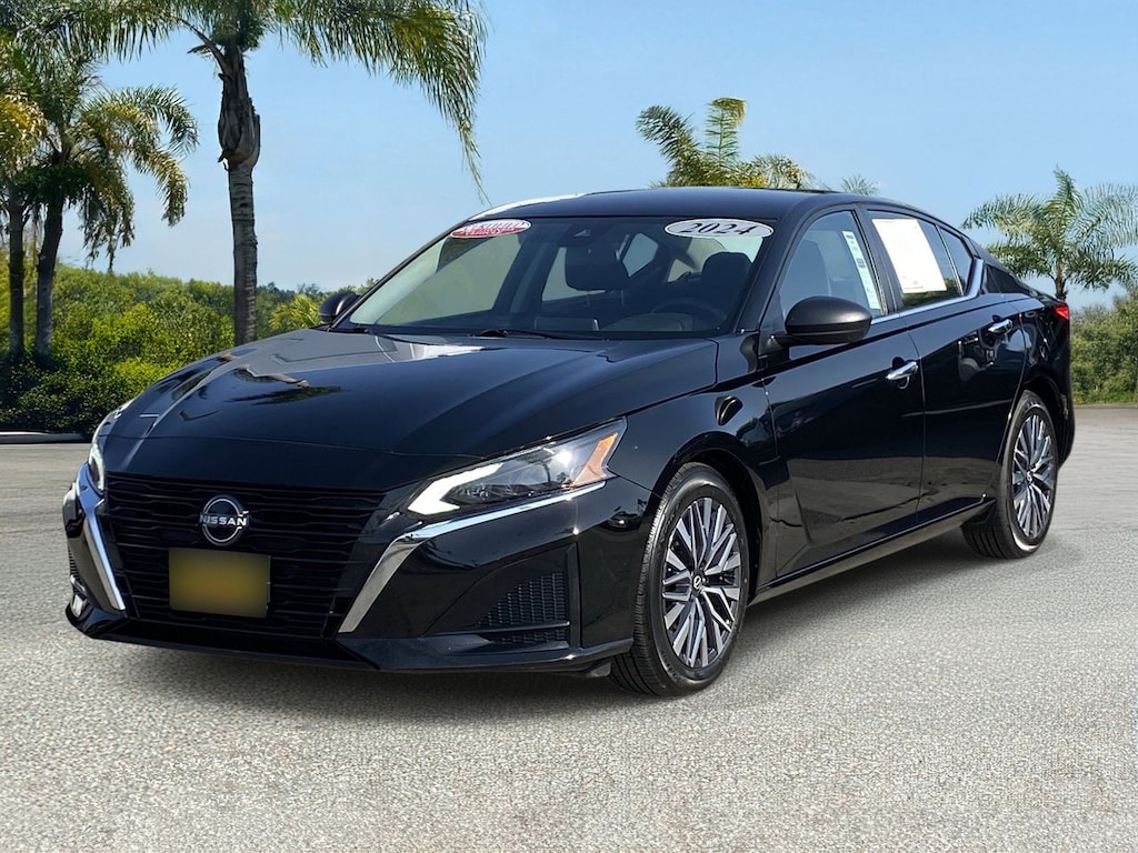 Certified 2024 Nissan