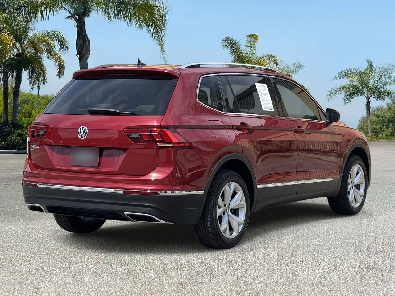 2019 Volkswagen Tiguan 2.0T SEL photo 4