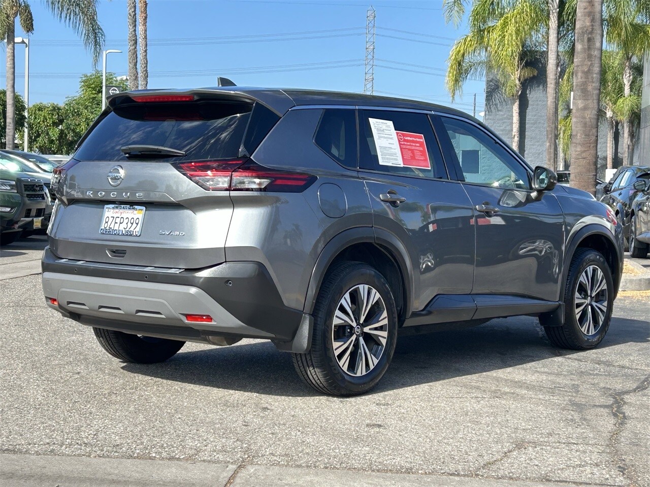 2021 Nissan Rogue SV photo 4