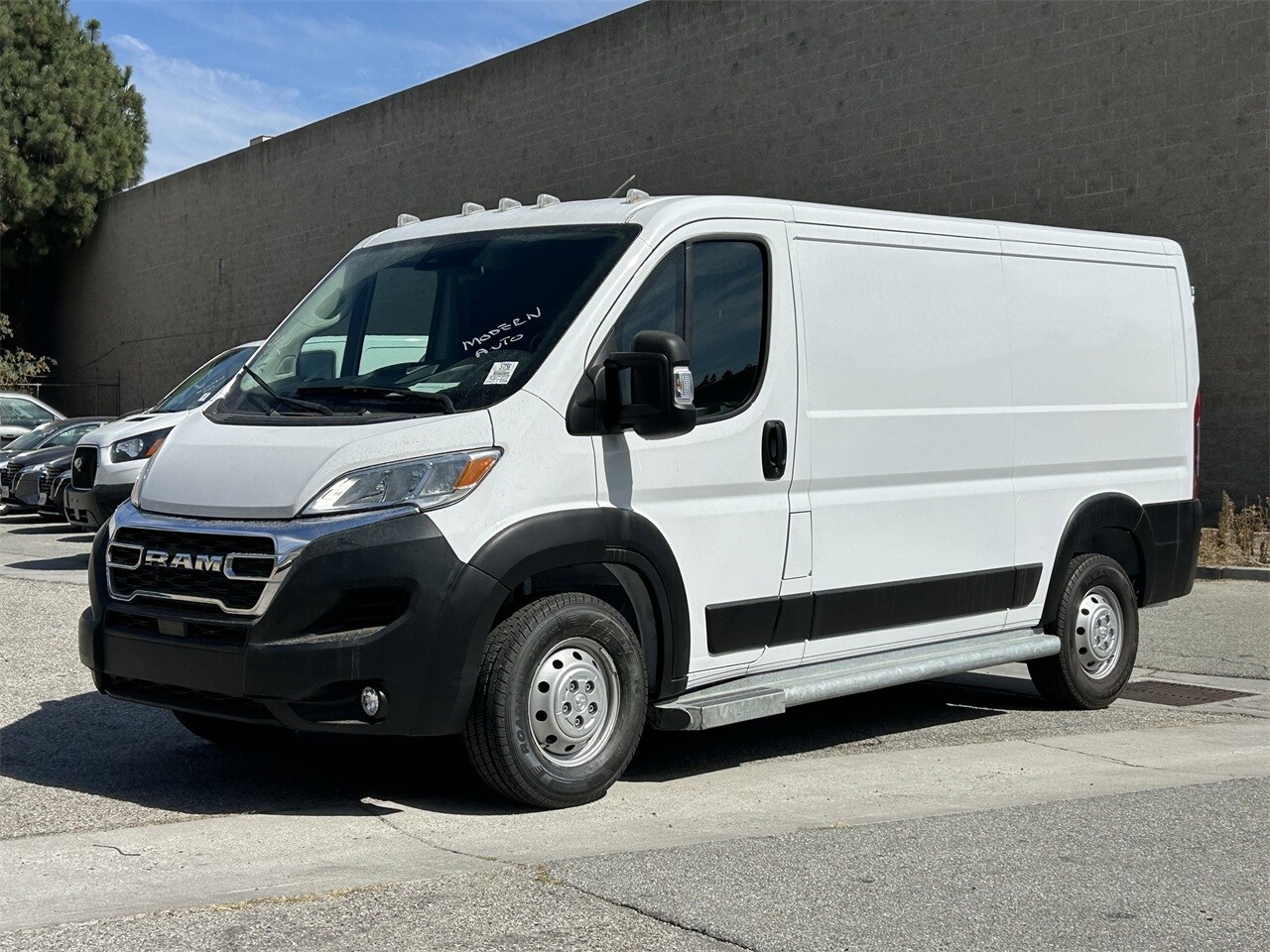 2023 Ram ProMaster 2500 Base photo 2
