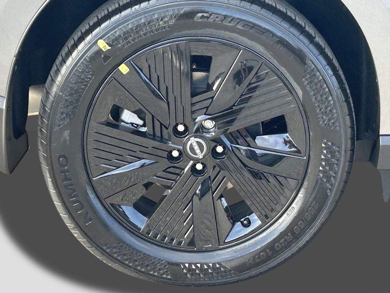 View vehicle photo 5