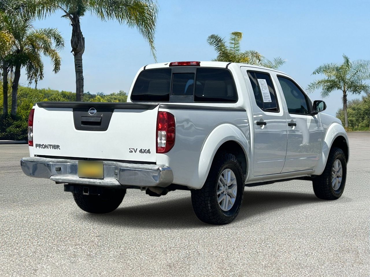 2016 Nissan Frontier SV photo 4