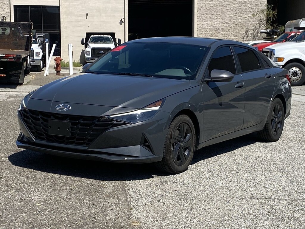 Used 2023 Hyundai Elantra HEV Blue Sedan