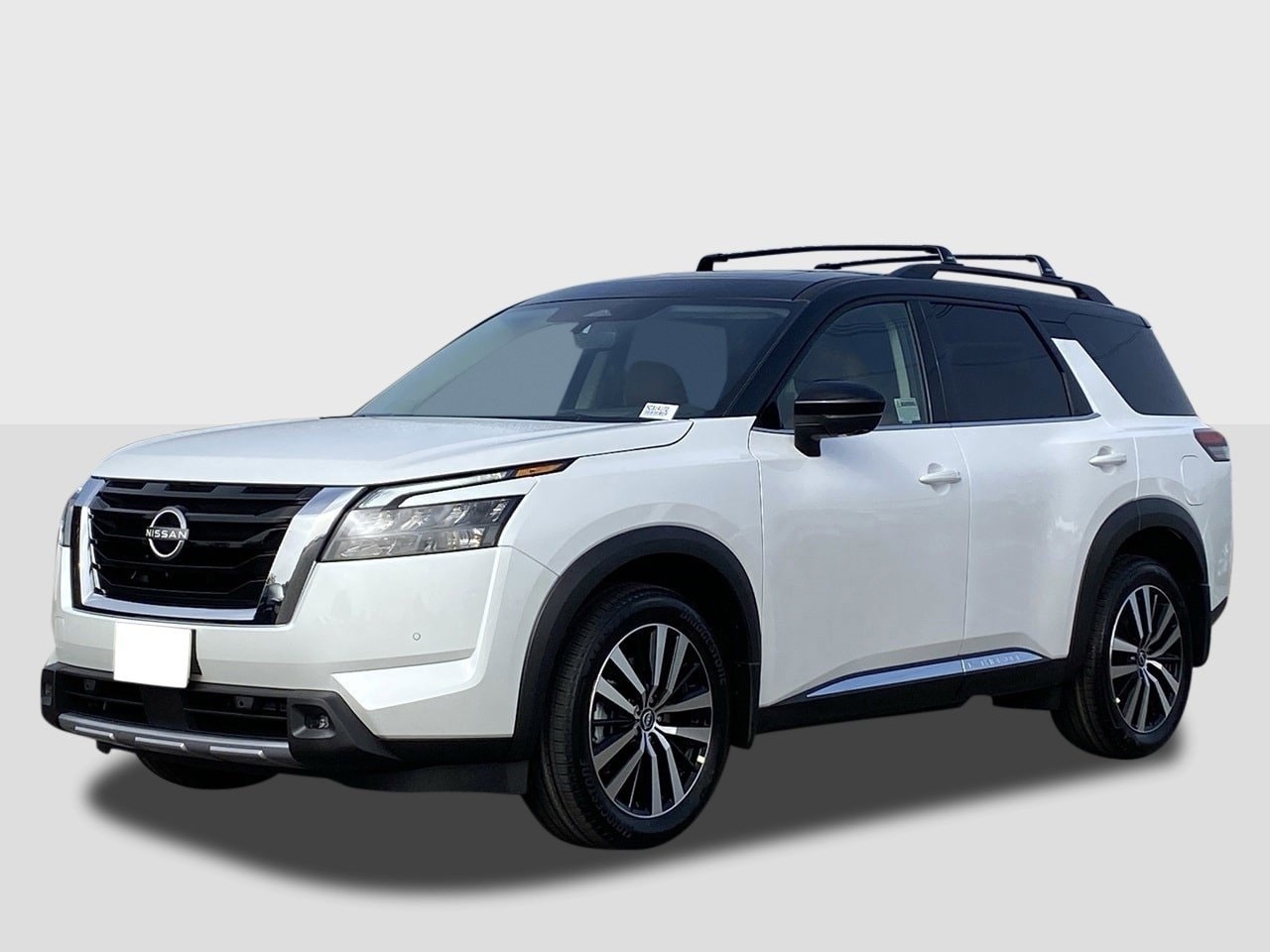 2025 Nissan Pathfinder Platinum's photo
