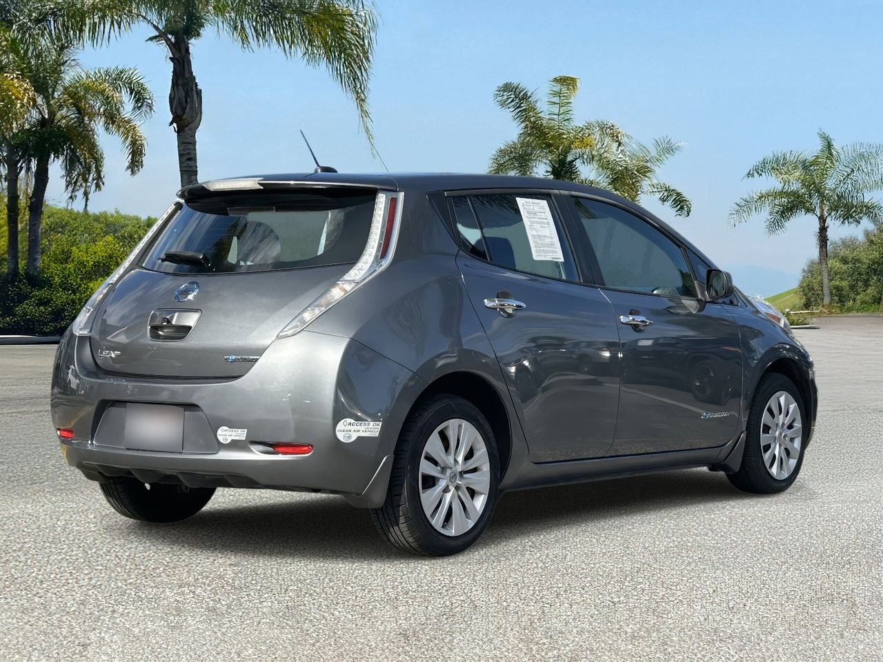 2016 Nissan LEAF S photo 4