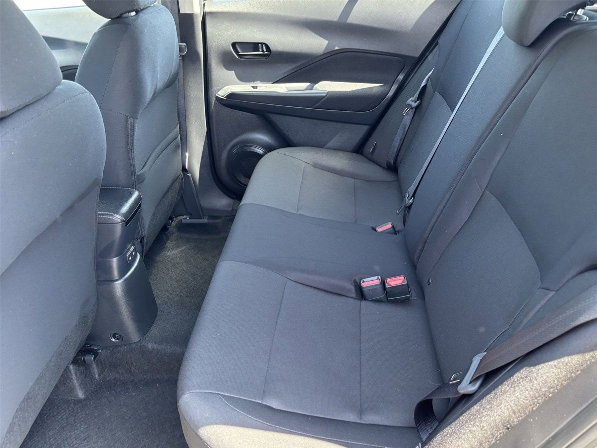 2025 Nissan KICKS PLAY Base - Photo 16