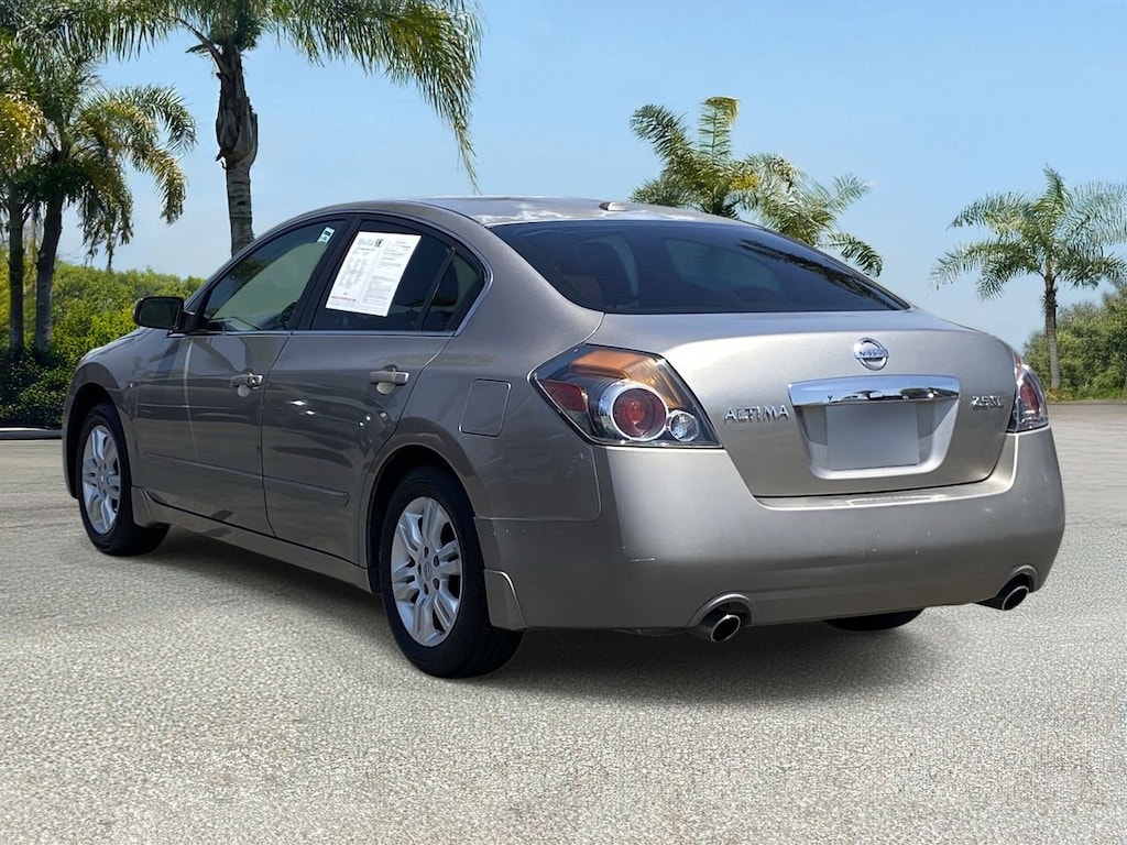 Used 2011 Nissan Altima 2.5 SL Sedan