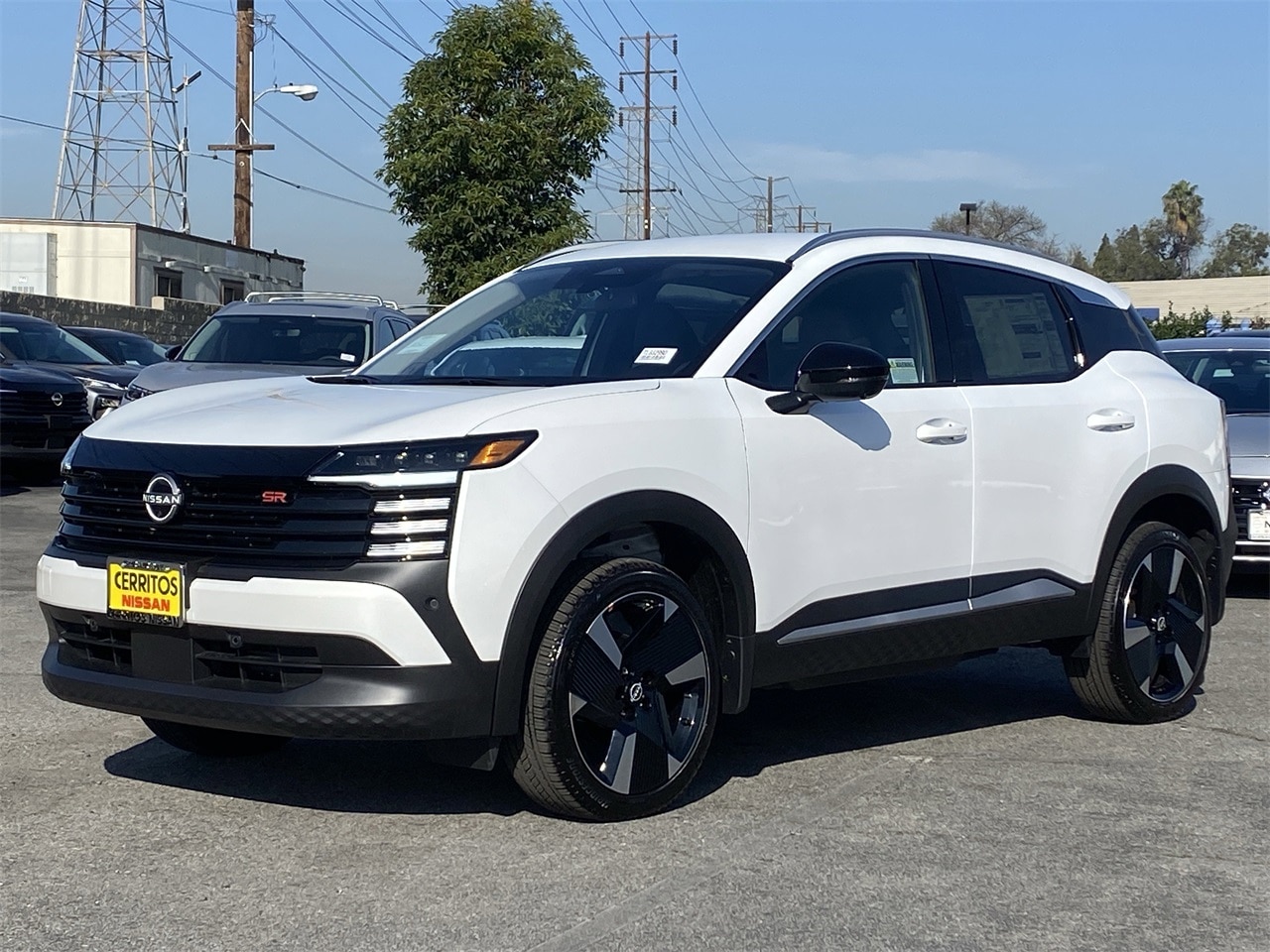 2026 Nissan KICKS SR's photo