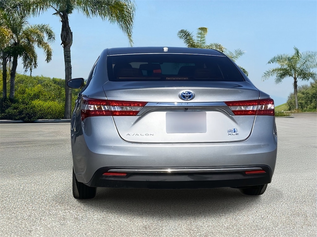 Used 2015 Toyota Avalon Hybrid Limited Sedan