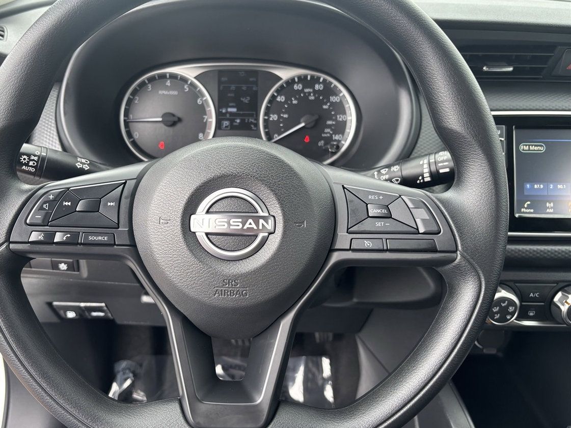 2025 Nissan KICKS PLAY Base - Photo 32